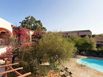 cannigione - vakantie appartementen in kindvriendelijke complex - sardinie.jpg