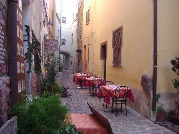 sardinie_castelsardo_sardinia4all.jpg