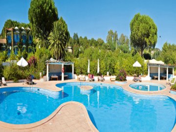 park hotel zwemmen.jpg