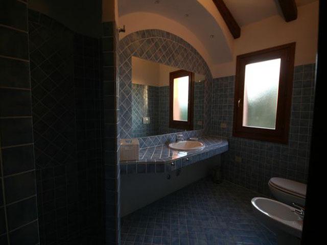 badkamer villa baia.jpg