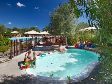 resort sardinie - vakantiehuis sardinie aan zee - sardinia4all (7).jpg