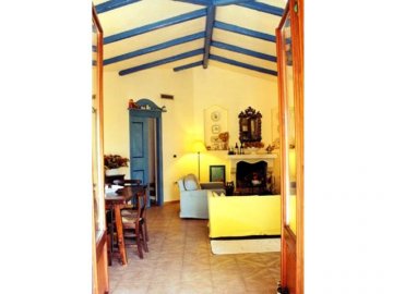 vakantiehuis-santa-margherita-di-pula-villa-ortensia (12).jpg
