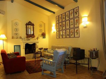 vakantiehuis-santa-margherita-di-pula-villa-ortensia (6).jpg