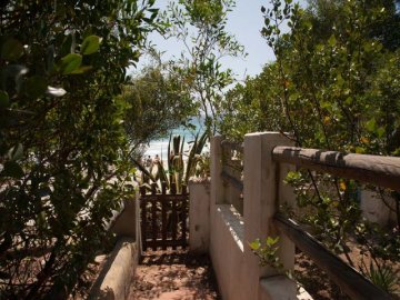 sardinie-villa-smilax-aan-zee (4).jpg
