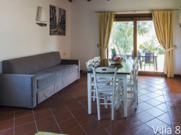 sea villas soggiorno villa 8 esc.jpg