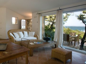 villa-ortensia-sardinie (1).jpg
