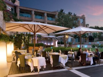 ea-bianca-luxury-sardinie.jpg