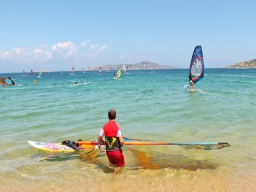 surfen-sardinie-port-pollo-sardinia4all (1).jpg