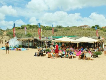 residencebluecornerportopollowindsurfing012.jpg