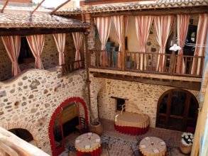 Palathos Anticos Hotel