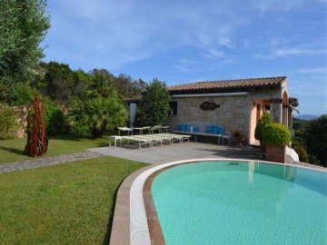 luxe-vakantiehuis-sardinie-sardinia4all (2).jpg