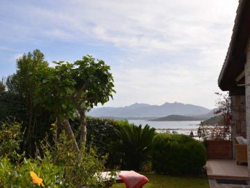 sardinie-vakantiehuis-aan-zee (5).jpg