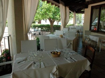hotel-village-fior-di-sardegna-posada-sardinie (7).jpg