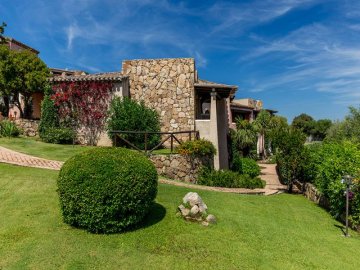 appartementen in porto san paolo - sardinie (2).jpg