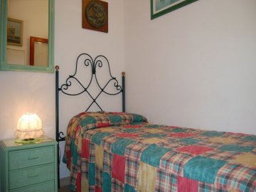 sardinie-vakantiehuisje-voor-vier-tot-zes-personen (11).jpg