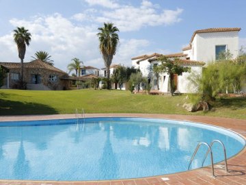 kleinschalig-hotel-sardinie-corte-bianca-cardedu.jpg