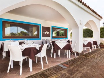 la funtana restaurant buiten 2.jpg