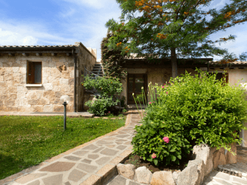 villa maresol capo coda cavallo sardinien.png