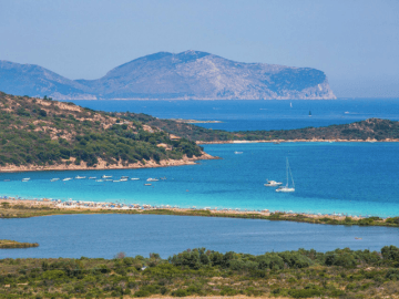 vakantiehuis-aan-zee-op-sardinie (2).png