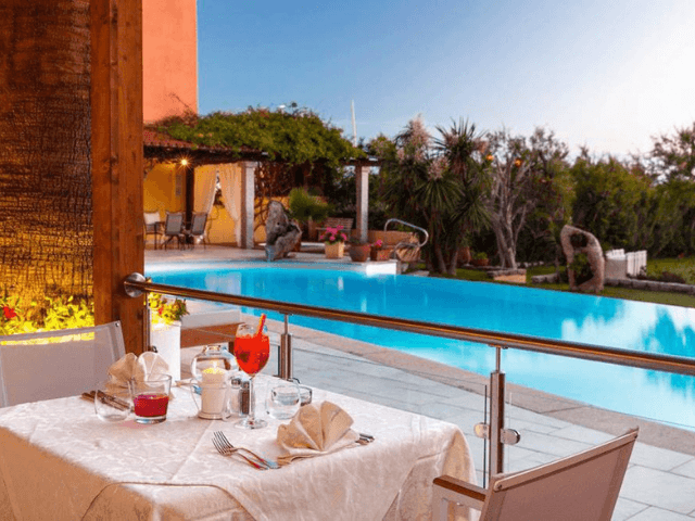 hotel villa margherita - golfo aranci -sardinie (7).png