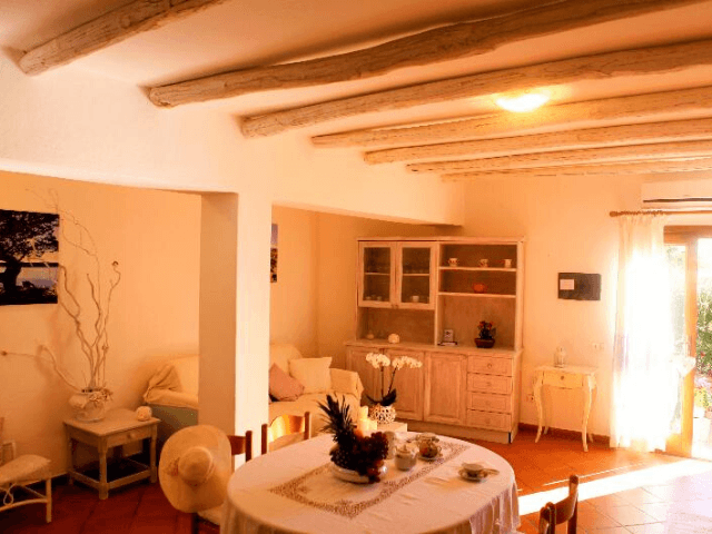 kleinschalig appartementen complex sardinie - villa antonina (10).png