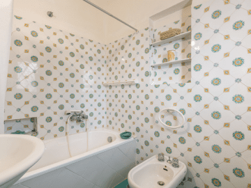luxe huis sardinie met zeezicht en zwembad (16).png