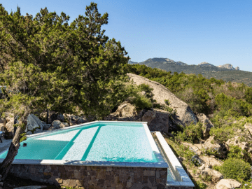 vakantiehuis sardinie - villa smeralda met zwembad (6).png