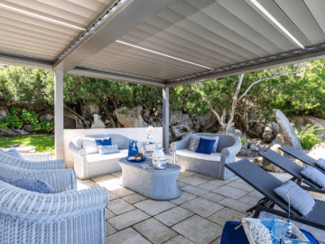 vakantiehuis sardinie - villa smeralda met zwembad (7).png