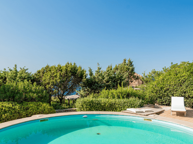 vakantiehuis met zwembad - costa paradiso - sardinie - sardinia4all (36).png