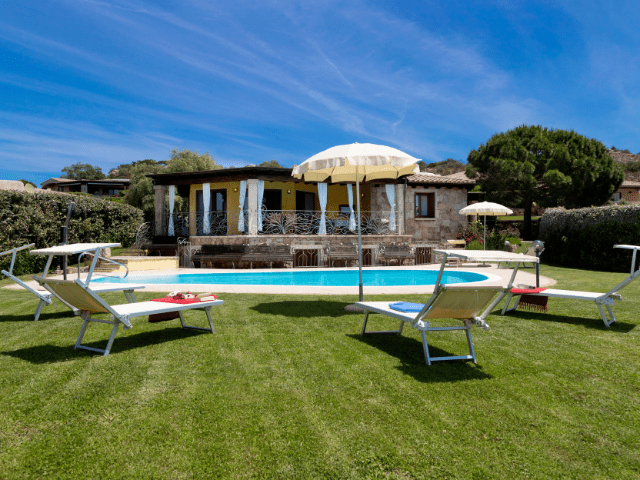 vakantiehuis met zwembad op sardinie - villa maresol (25).png