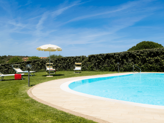 vakantiehuis met zwembad op sardinie - villa maresol (1).png