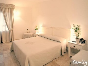 Hotel Mannois - Family Room - Vakantie Sardinie